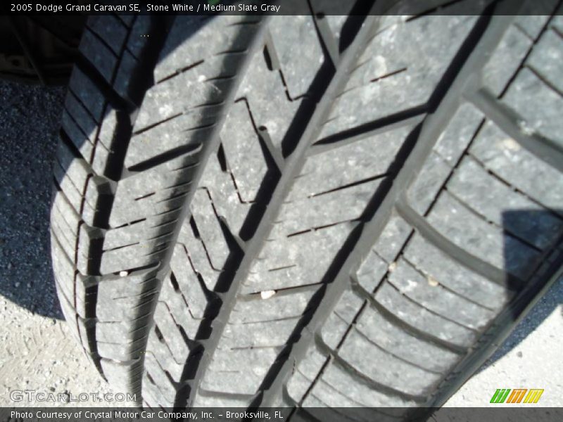 Stone White / Medium Slate Gray 2005 Dodge Grand Caravan SE