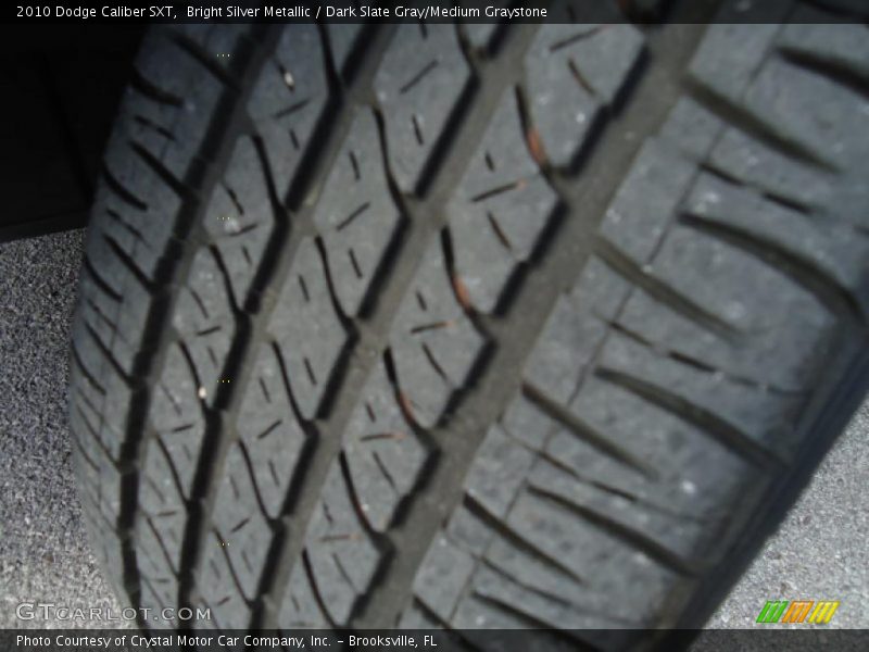 Bright Silver Metallic / Dark Slate Gray/Medium Graystone 2010 Dodge Caliber SXT