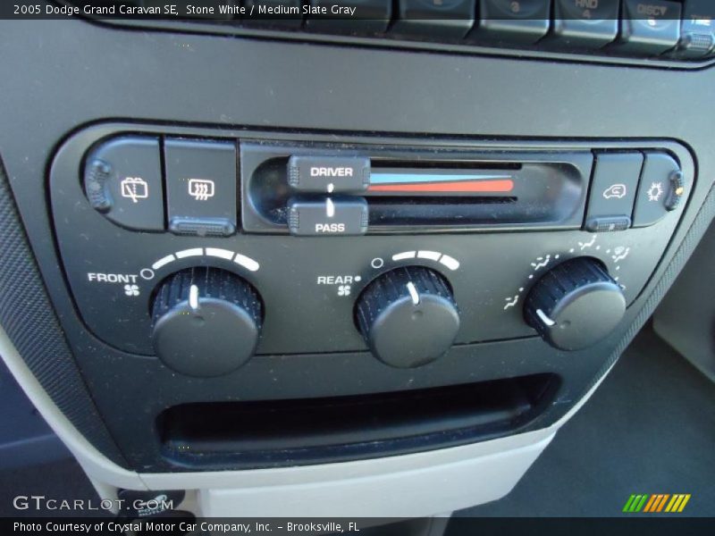 Stone White / Medium Slate Gray 2005 Dodge Grand Caravan SE