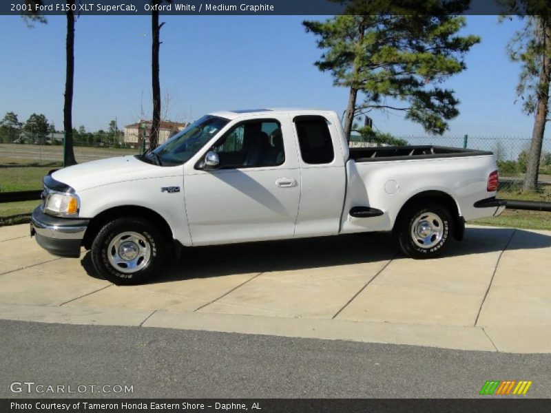 Oxford White / Medium Graphite 2001 Ford F150 XLT SuperCab