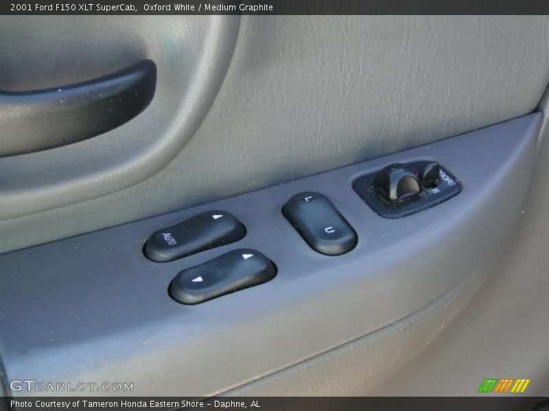 Oxford White / Medium Graphite 2001 Ford F150 XLT SuperCab