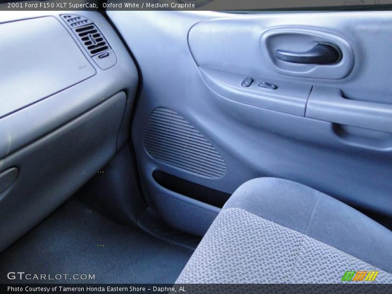 Oxford White / Medium Graphite 2001 Ford F150 XLT SuperCab