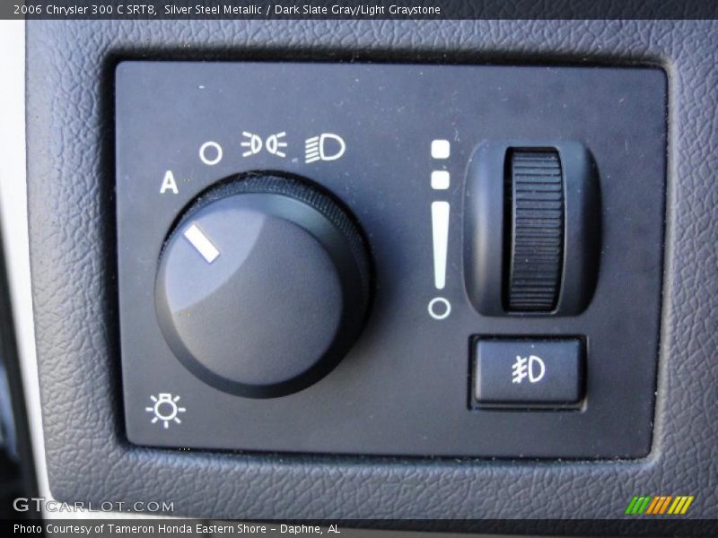 Controls of 2006 300 C SRT8