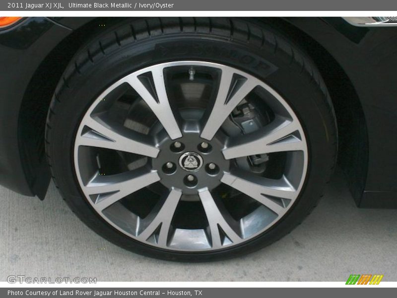 Ultimate Black Metallic / Ivory/Oyster 2011 Jaguar XJ XJL