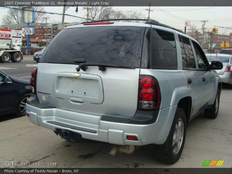 Moondust Metallic / Light Gray 2007 Chevrolet TrailBlazer LS