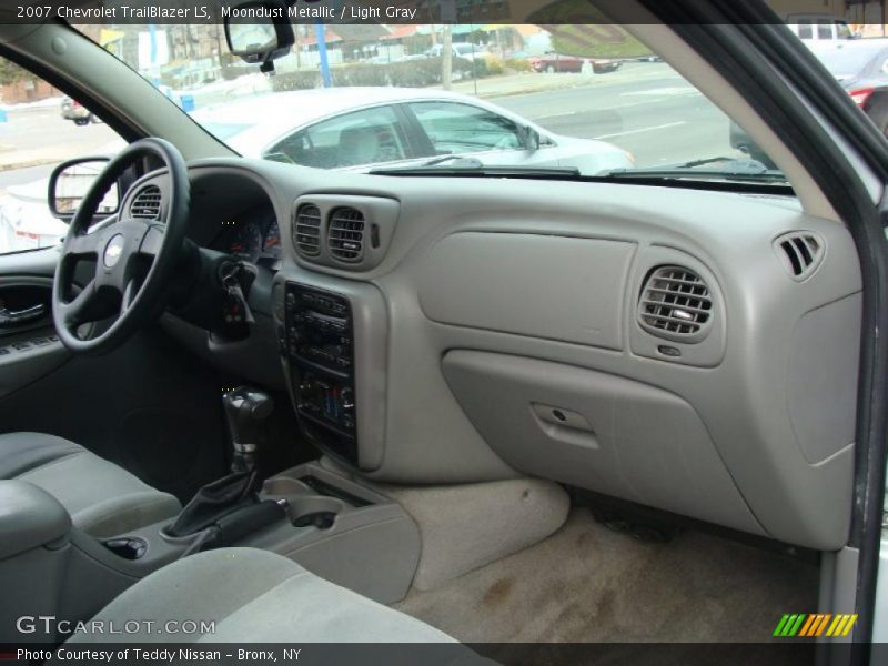 Moondust Metallic / Light Gray 2007 Chevrolet TrailBlazer LS