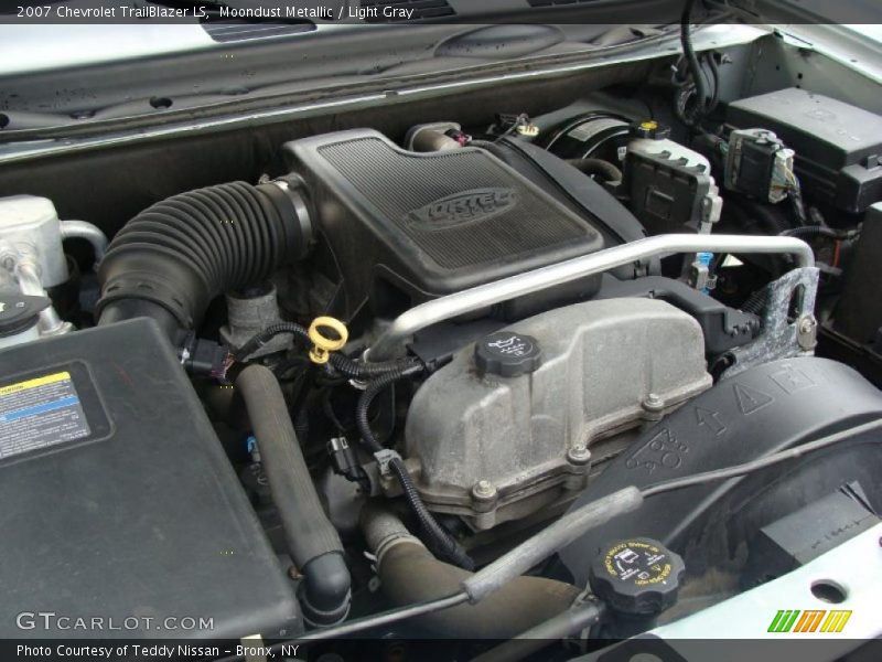Moondust Metallic / Light Gray 2007 Chevrolet TrailBlazer LS