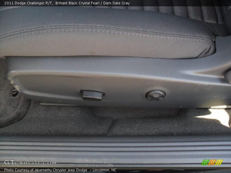 Brilliant Black Crystal Pearl / Dark Slate Gray 2011 Dodge Challenger R/T