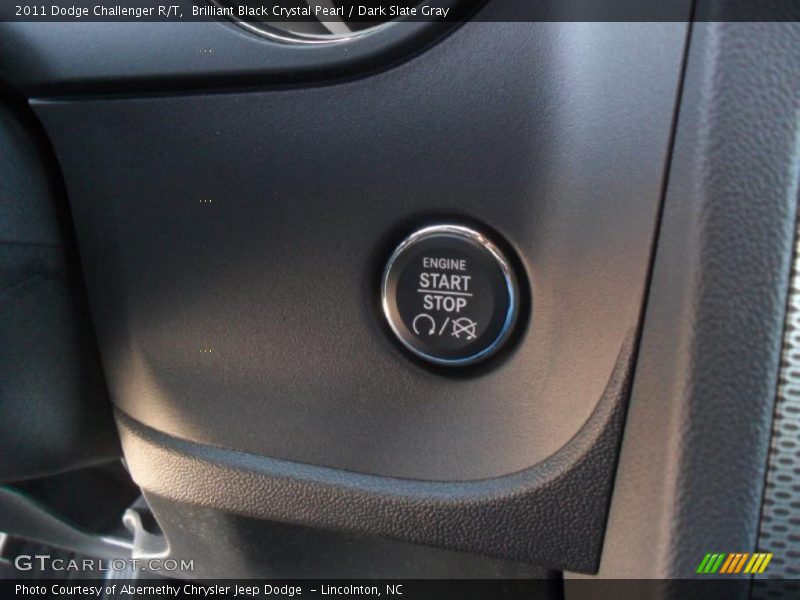 Brilliant Black Crystal Pearl / Dark Slate Gray 2011 Dodge Challenger R/T
