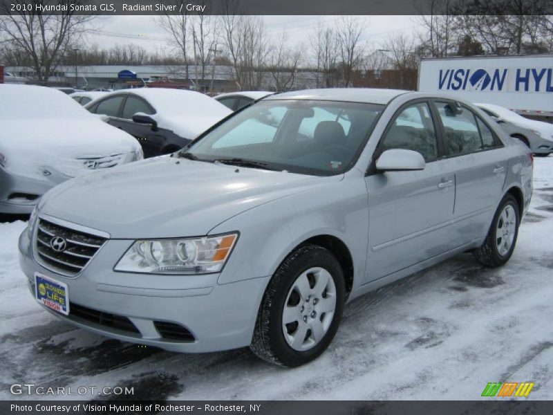 Radiant Silver / Gray 2010 Hyundai Sonata GLS