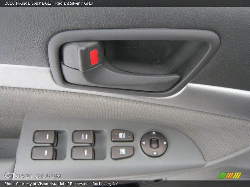 Radiant Silver / Gray 2010 Hyundai Sonata GLS