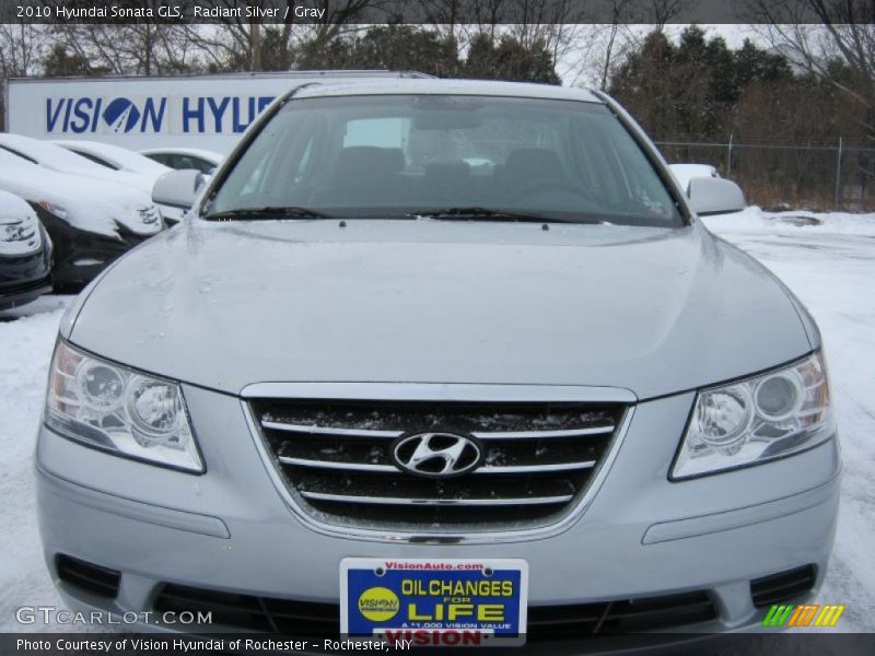 Radiant Silver / Gray 2010 Hyundai Sonata GLS