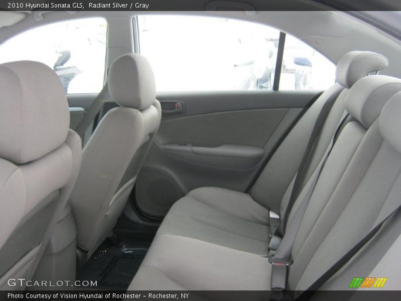 Radiant Silver / Gray 2010 Hyundai Sonata GLS