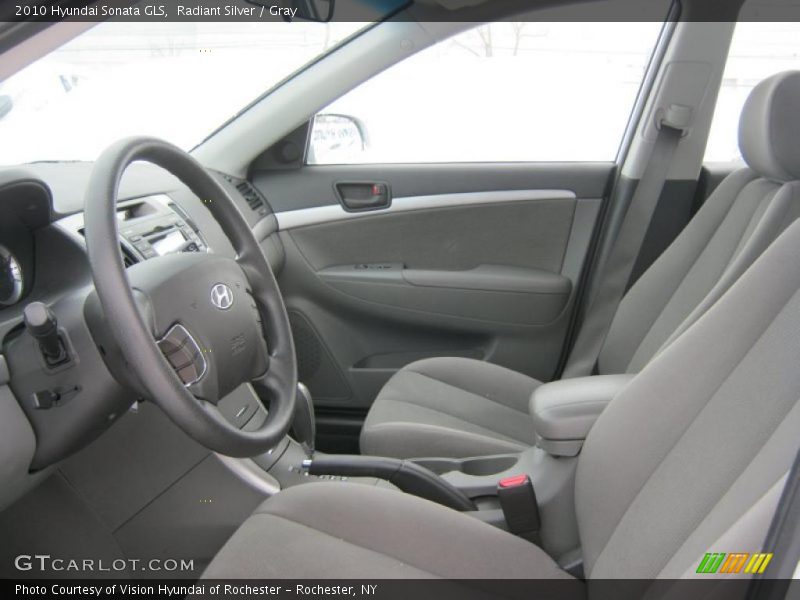 Radiant Silver / Gray 2010 Hyundai Sonata GLS