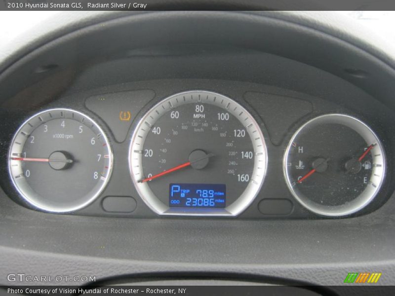 Radiant Silver / Gray 2010 Hyundai Sonata GLS