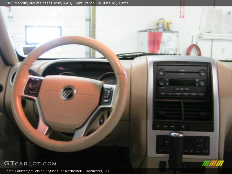 Light French Silk Metallic / Camel 2006 Mercury Mountaineer Luxury AWD