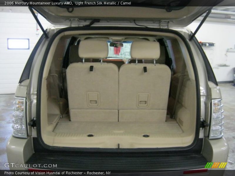 Light French Silk Metallic / Camel 2006 Mercury Mountaineer Luxury AWD