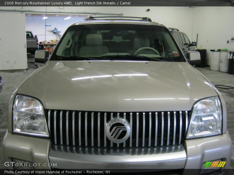 Light French Silk Metallic / Camel 2006 Mercury Mountaineer Luxury AWD