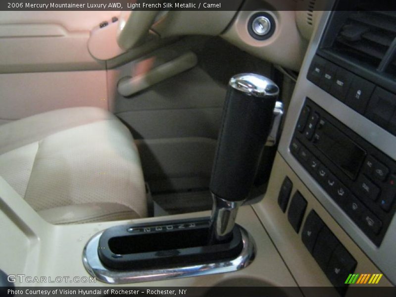Light French Silk Metallic / Camel 2006 Mercury Mountaineer Luxury AWD