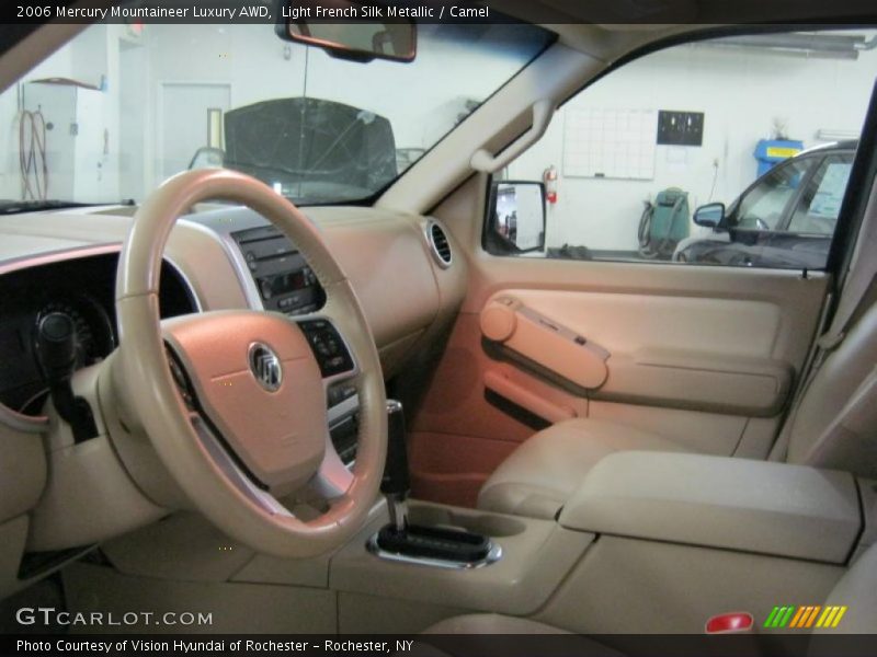 Light French Silk Metallic / Camel 2006 Mercury Mountaineer Luxury AWD