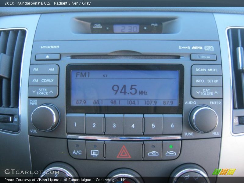 Radiant Silver / Gray 2010 Hyundai Sonata GLS