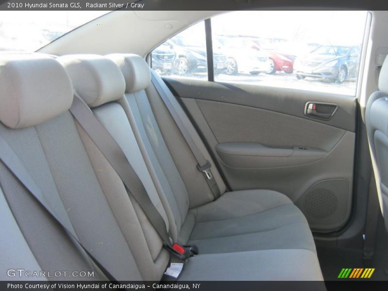 Radiant Silver / Gray 2010 Hyundai Sonata GLS