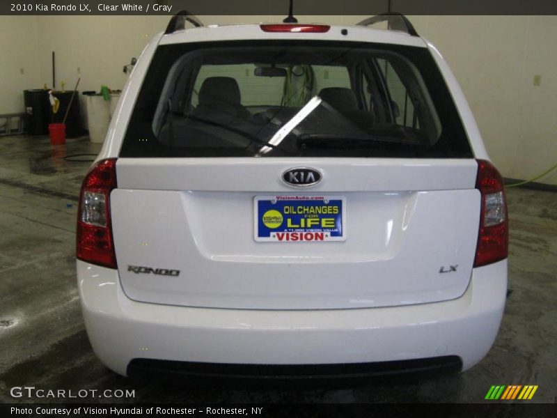 Clear White / Gray 2010 Kia Rondo LX