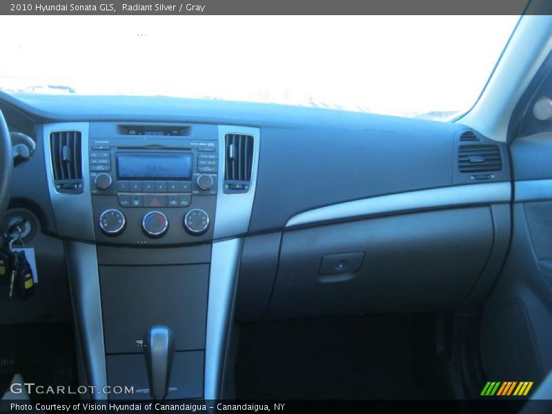 Radiant Silver / Gray 2010 Hyundai Sonata GLS