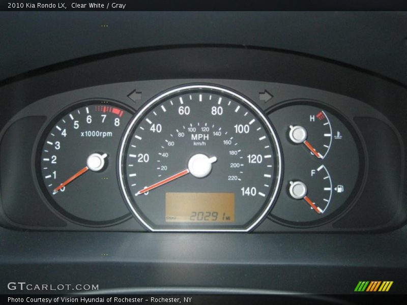 Clear White / Gray 2010 Kia Rondo LX