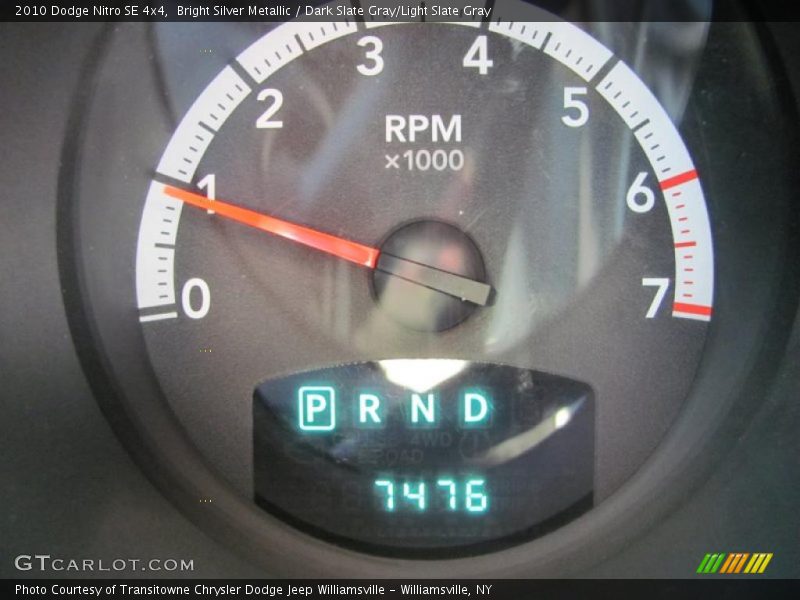 Bright Silver Metallic / Dark Slate Gray/Light Slate Gray 2010 Dodge Nitro SE 4x4