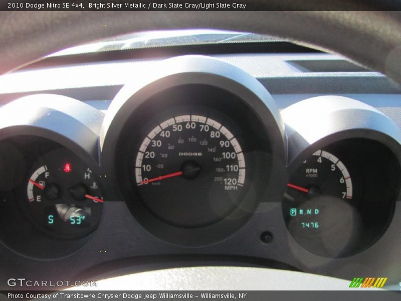 Bright Silver Metallic / Dark Slate Gray/Light Slate Gray 2010 Dodge Nitro SE 4x4