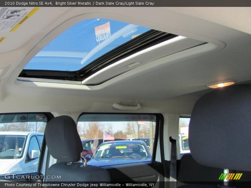 Bright Silver Metallic / Dark Slate Gray/Light Slate Gray 2010 Dodge Nitro SE 4x4