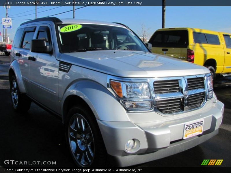 Bright Silver Metallic / Dark Slate Gray/Light Slate Gray 2010 Dodge Nitro SE 4x4