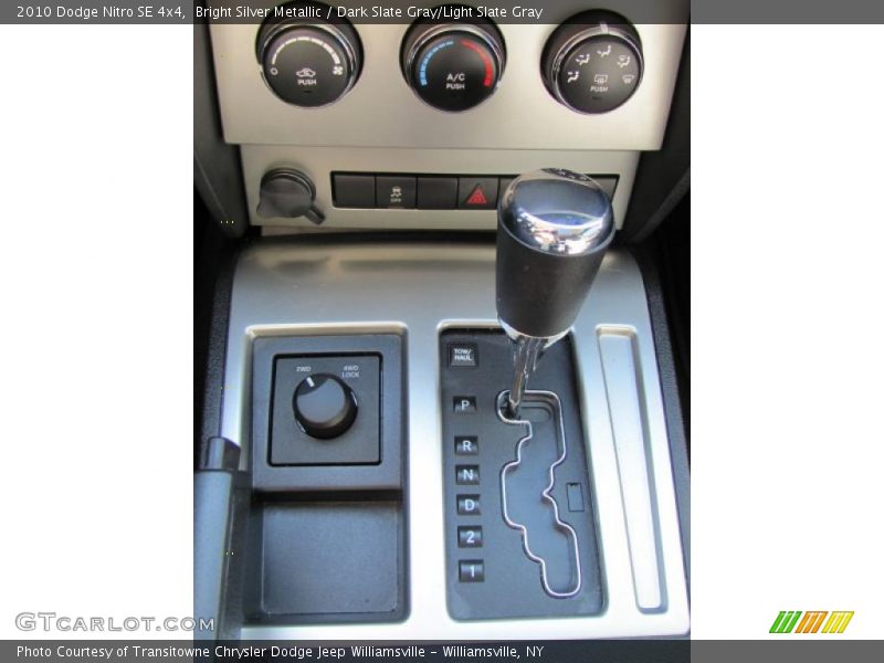 Bright Silver Metallic / Dark Slate Gray/Light Slate Gray 2010 Dodge Nitro SE 4x4