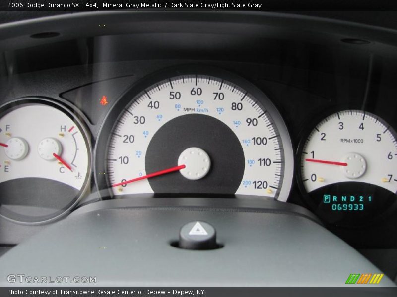 Mineral Gray Metallic / Dark Slate Gray/Light Slate Gray 2006 Dodge Durango SXT 4x4