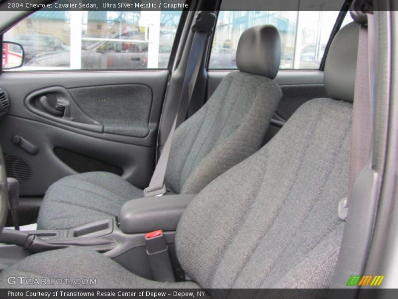 Ultra Silver Metallic / Graphite 2004 Chevrolet Cavalier Sedan