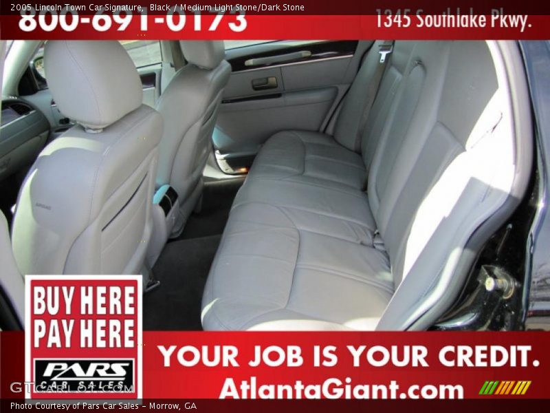 Black / Medium Light Stone/Dark Stone 2005 Lincoln Town Car Signature