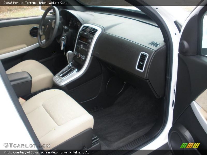 Bright White / Sand 2008 Pontiac Torrent