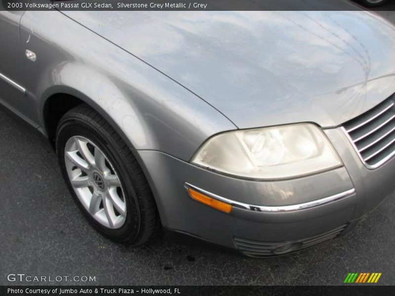 Silverstone Grey Metallic / Grey 2003 Volkswagen Passat GLX Sedan