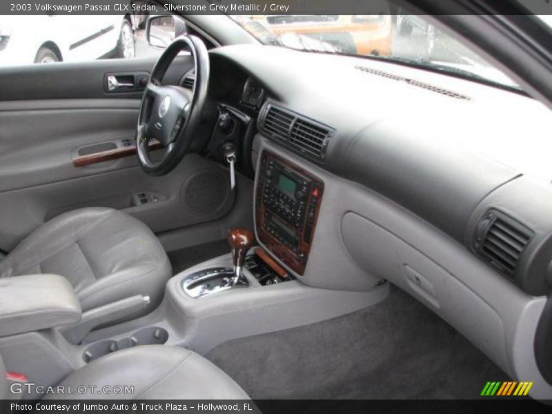 Silverstone Grey Metallic / Grey 2003 Volkswagen Passat GLX Sedan