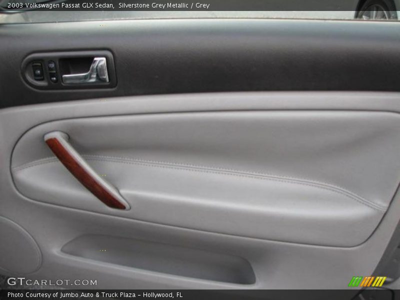 Silverstone Grey Metallic / Grey 2003 Volkswagen Passat GLX Sedan