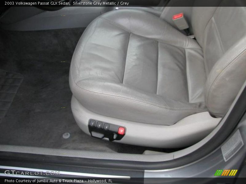 Silverstone Grey Metallic / Grey 2003 Volkswagen Passat GLX Sedan