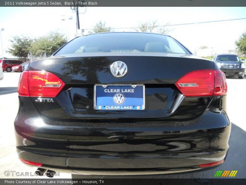 Black / Titan Black 2011 Volkswagen Jetta S Sedan