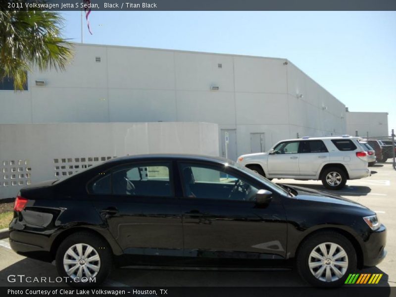 Black / Titan Black 2011 Volkswagen Jetta S Sedan