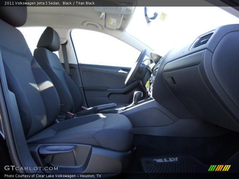 Black / Titan Black 2011 Volkswagen Jetta S Sedan