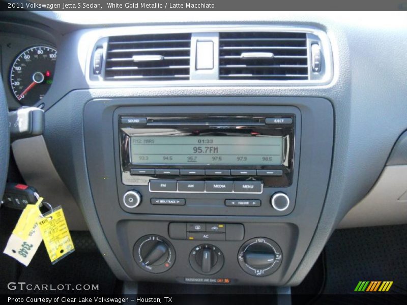 White Gold Metallic / Latte Macchiato 2011 Volkswagen Jetta S Sedan