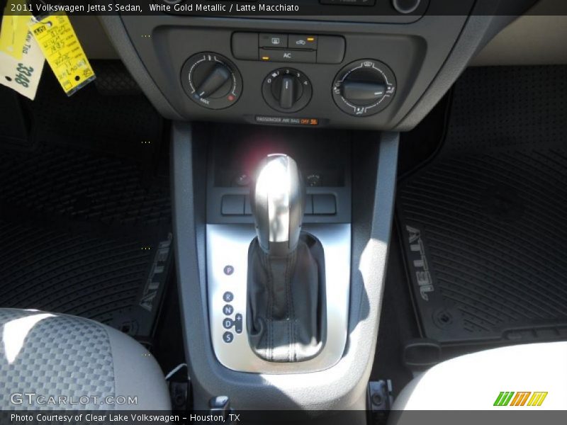 White Gold Metallic / Latte Macchiato 2011 Volkswagen Jetta S Sedan