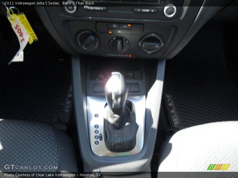 Black / Titan Black 2011 Volkswagen Jetta S Sedan