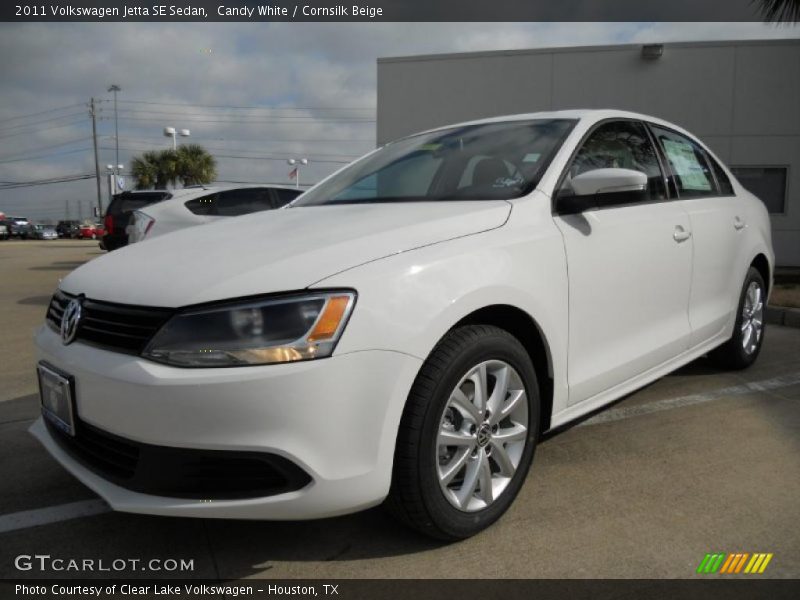 Candy White / Cornsilk Beige 2011 Volkswagen Jetta SE Sedan