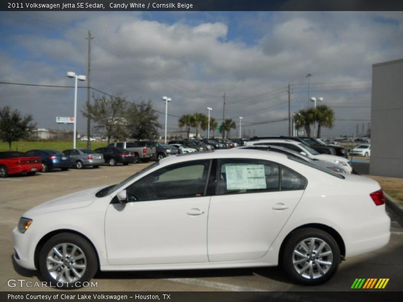 Candy White / Cornsilk Beige 2011 Volkswagen Jetta SE Sedan